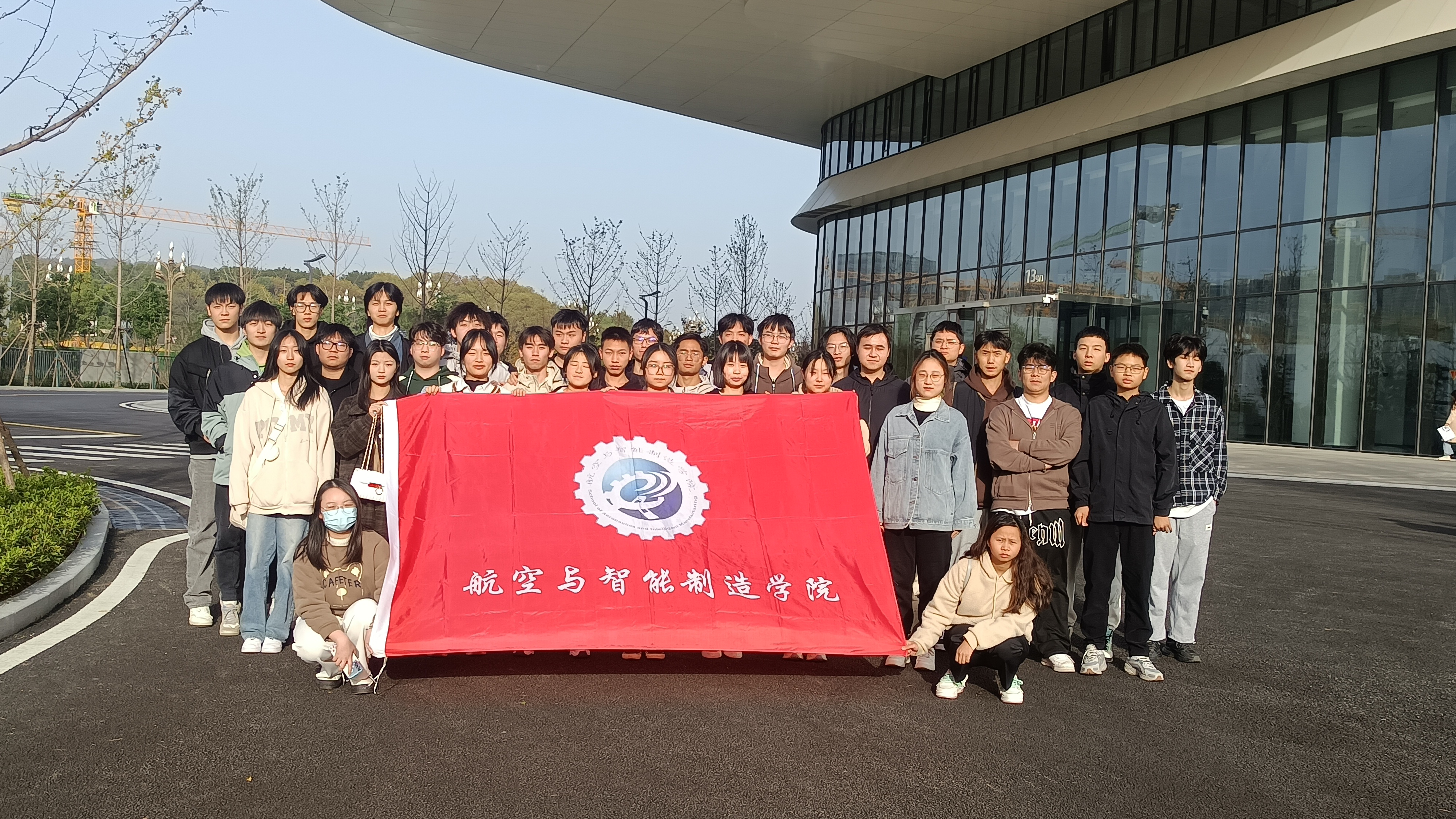实践为基，教学相长——15vip太阳集团赴武汉人工智能研究院开展实践教学活动